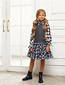 Платье из твидовой ткани