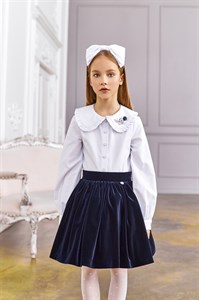Блузка с круглым воротником и рюшей 05106
